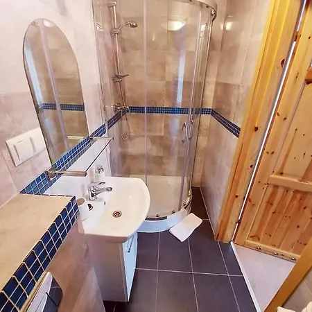 Δωμάτια σε οικογενειακή κατοικία Goscinne 