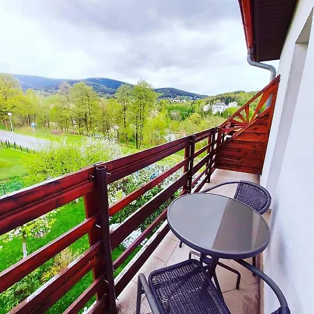 Δωμάτια σε οικογενειακή κατοικία Goscinne 