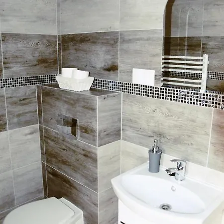 Δωμάτια σε οικογενειακή κατοικία Goscinne 